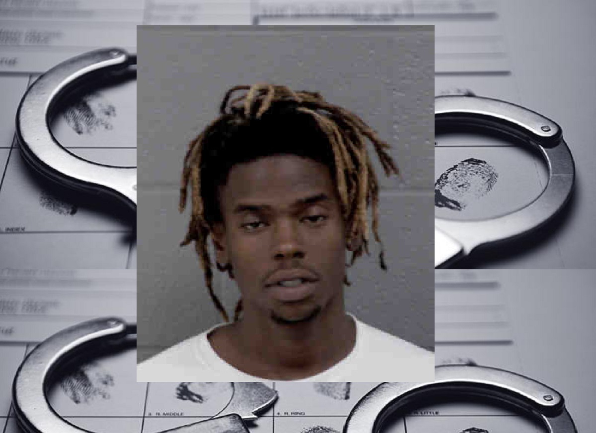 MAN ACCUSED OF SHOWING PRIVATE PARTS TO WOMAN AND MASTURBATING IN PUBLIC