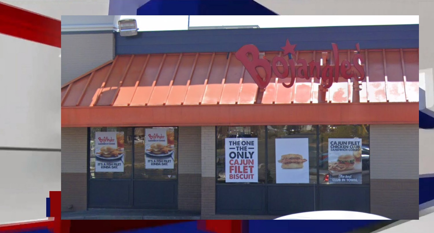 BOJANGLES ON FREEDOM DRIVE HAD ROACHES DURING INSPECTION