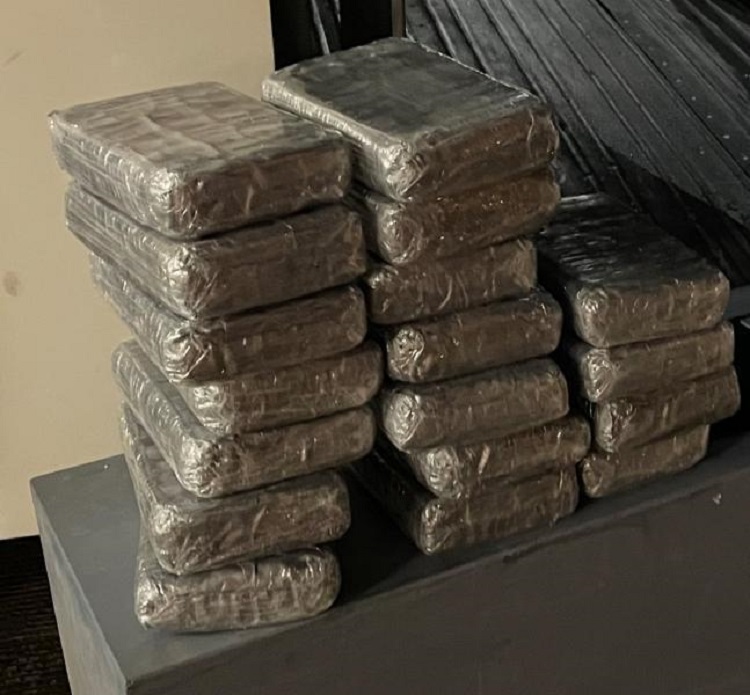 $327,000 IN COCAINE FOUND ON BUS