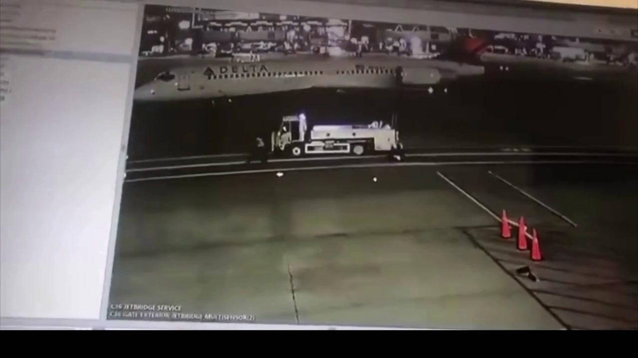 VIDEO: DELTA EMPLOYEE HIT BY RUNWAY TRUCK AT ATLANTA AIRPORT