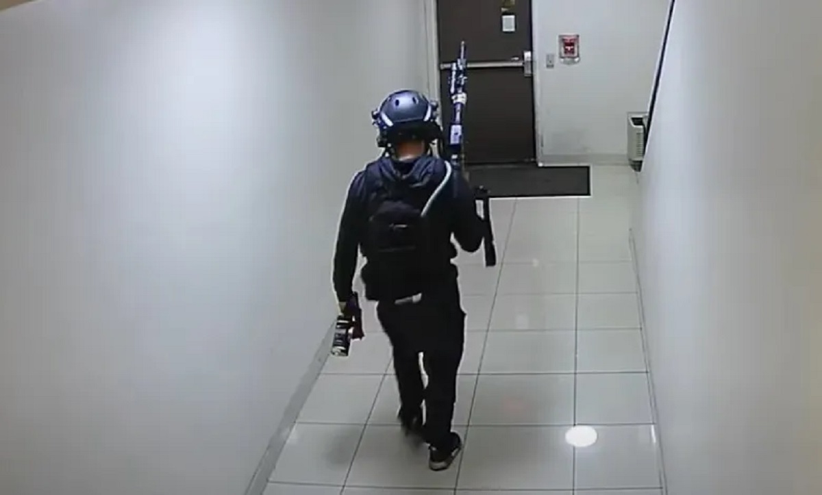 VIDEO: 2 PEOPLE KILLED AT HOTEL SHOOTING, 2 COPS GET SHOT