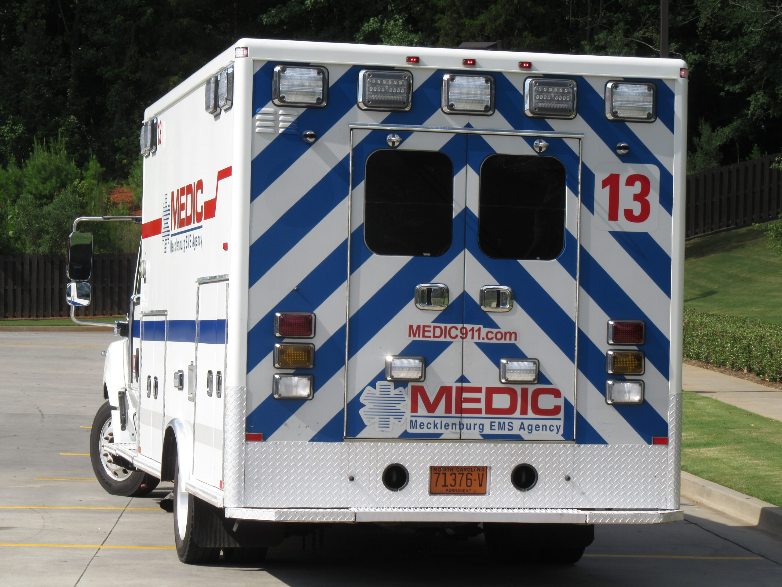 WOMAN MURDERED IN SHOPPING CENTER SHOOTING