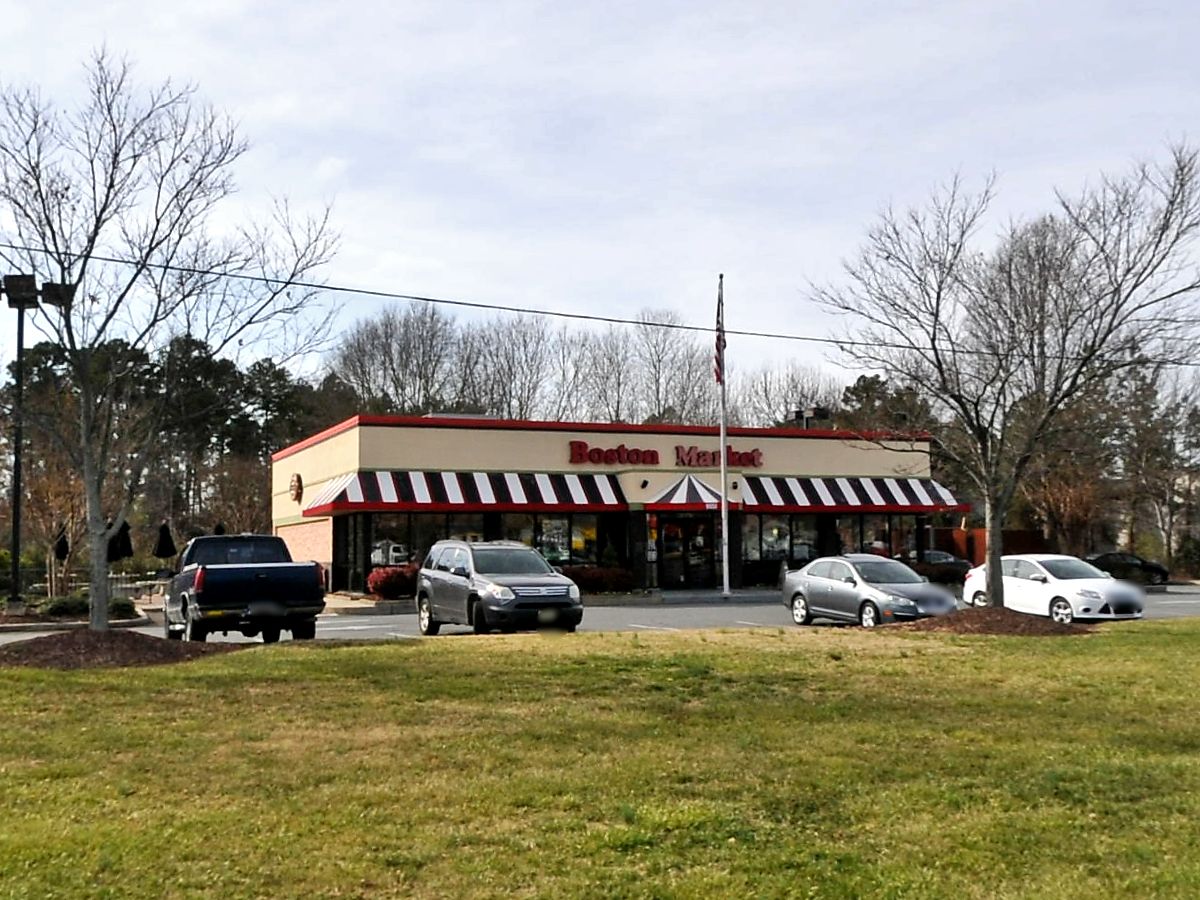 BOSTON MARKET GETS 82 B ON FOOD INSPECTION, EMPLOYEES NOT WASHING HANDS