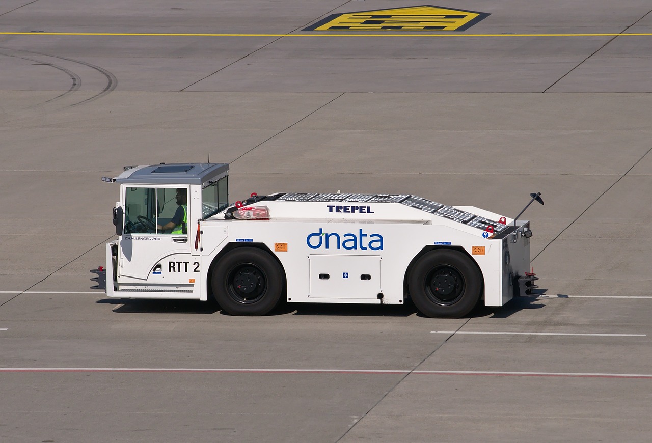 EMPLOYEE KILLED AT CHARLOTTE DOUGLAS AIRPORT