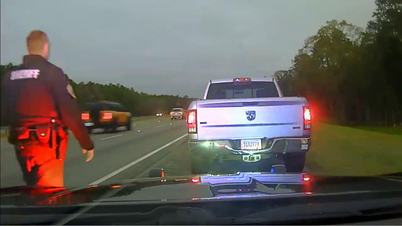 VIDEO: COP KILLS BLACK MAN ON INTERSTATE 95, BRINKS TRUCK PULLS OVER