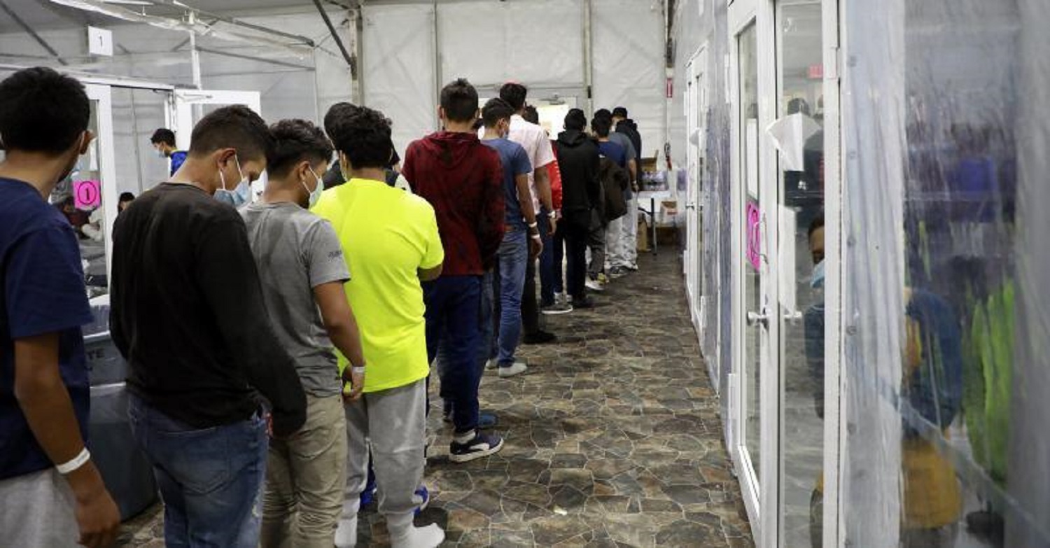 ICE CLOSES TWO IMMIGRATION DETENTION CENTERS