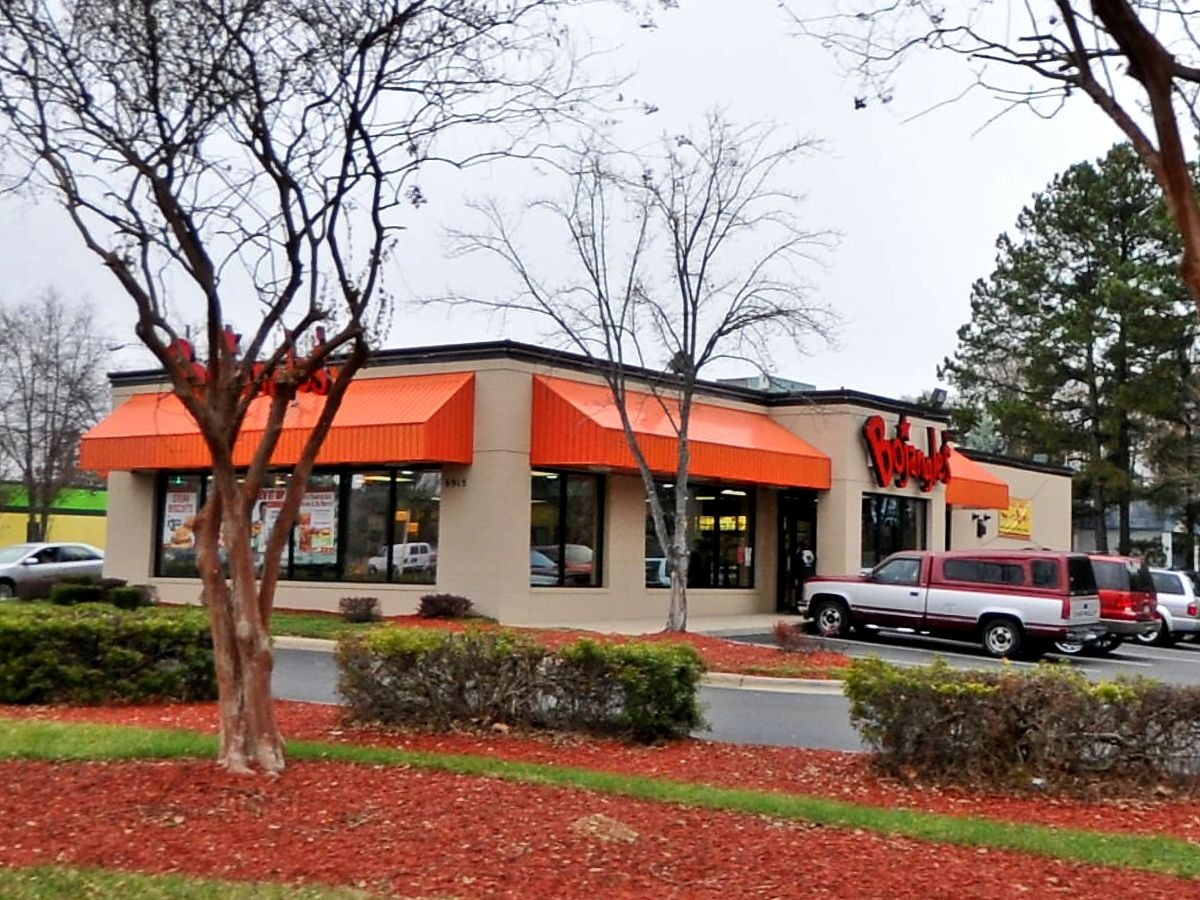 BOJANGLES RESTAURANT SCORES 86.50 DURING INSPECTION, NO MANAGERIAL CONTROL