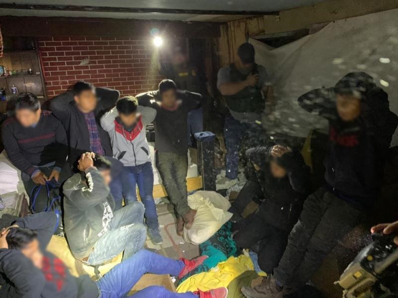 ILLEGAL IMMIGRANT STASH HOUSE NETS 10 ARRESTS