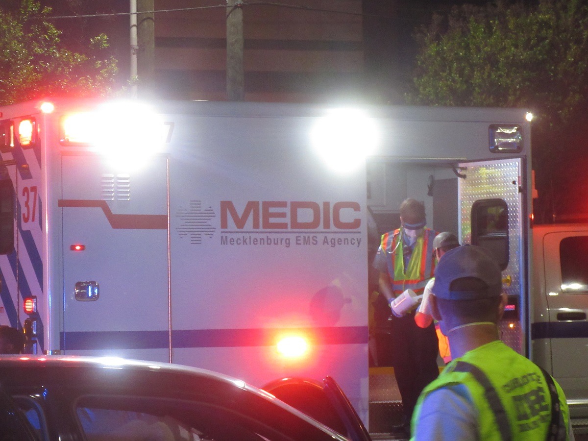 HOMICIDE ON BEATTIES FORD ROAD, 8 PEOPLE SHOT