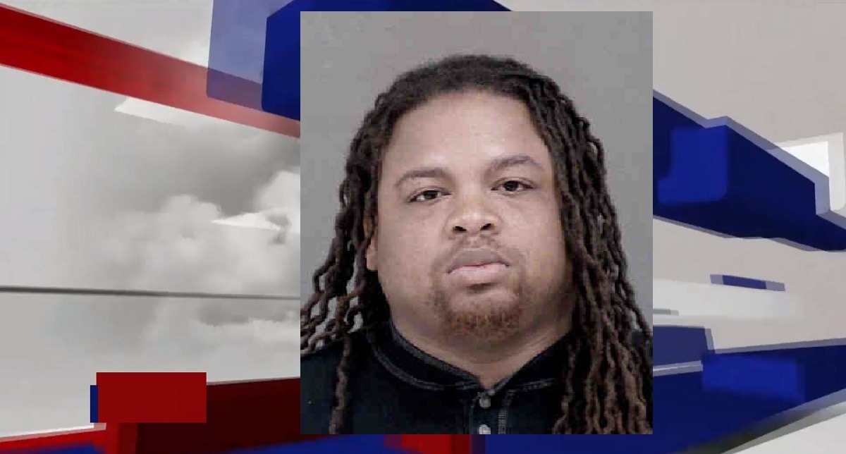 MAN SHOT DEAD IN PARKING LOT DURING PROTEST AND RIOT UNREST IN CHARLOTTE