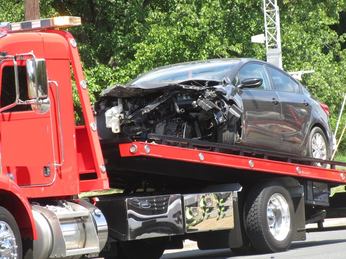 TWO PEOPLE KILLED AFTER COLLISION WITH TWO DUMP TRUCKS