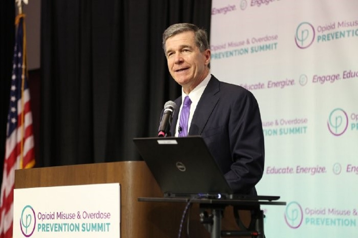 NORTH CAROLINA ALLOWS GYMS TO OPEN, GOVERNOR APPROVES PHASE 2.5 PLAN
