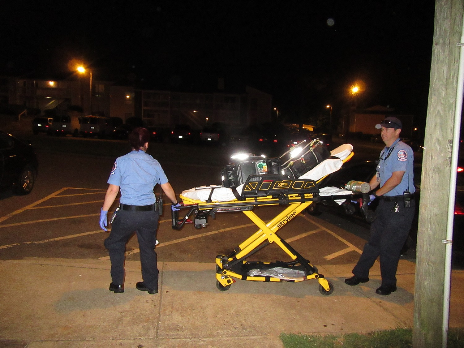 MAN KILLED AT APARTMENTS IN EAST CHARLOTTE DURING SHOOTING