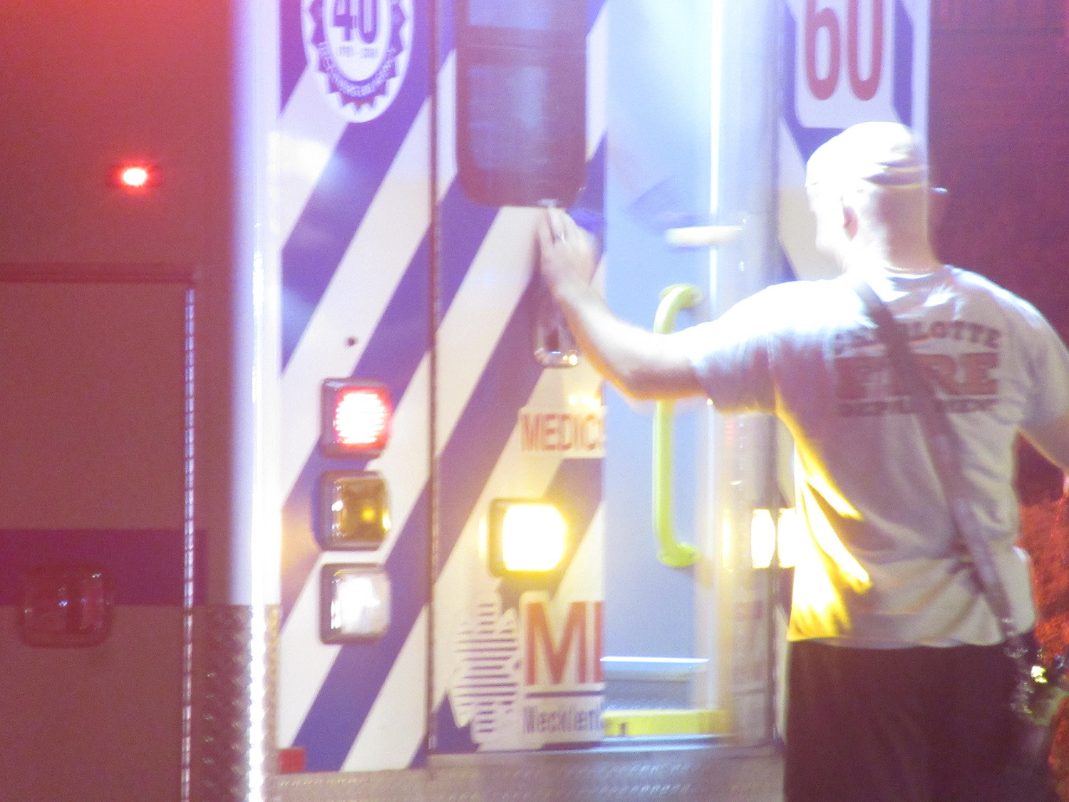 SHOOTING IN WEST CHARLOTTE CAUSES ROAD SHUT DOWN AND TRAFFIC DELAYS