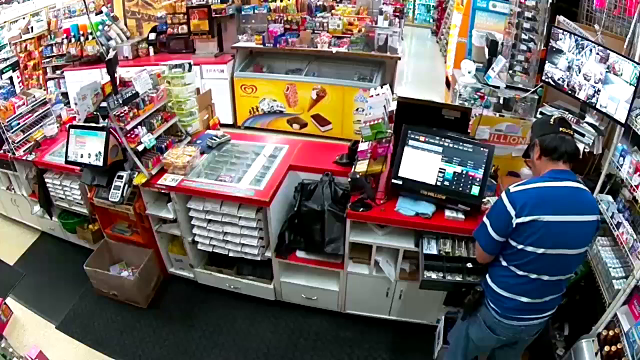 VIDEO: STORE CLERK KILLS MAN DURING ARMED ROBBERY, CLERK SEEN BLEEDING FROM HEAD