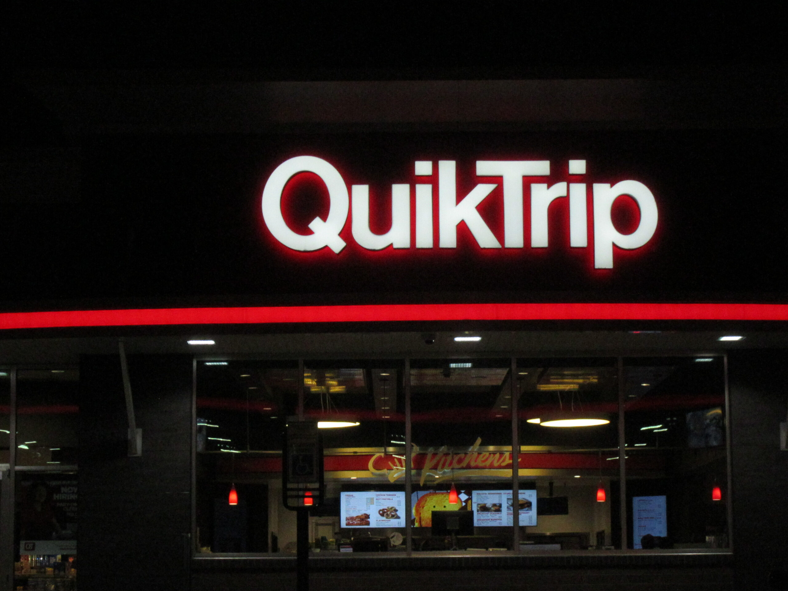 CHARLOTTE MAN WINS $696,227 LOTTERY AT QUIK TRIP ON CENTRAL AVE.