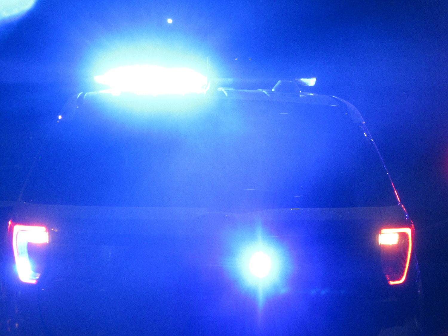 SHOTS FIRED AT CAROLINA PLACE MALL ARMED PERSON