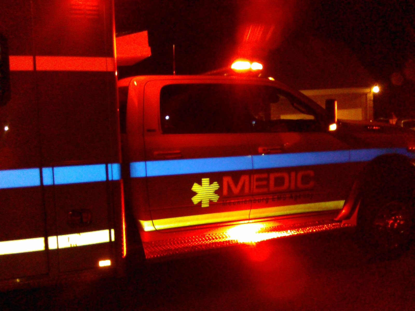 MAN KILLED NEAR WILKINSON BLVD. DURING DOMESTIC DISPUTE WITH GIRLFRIEND