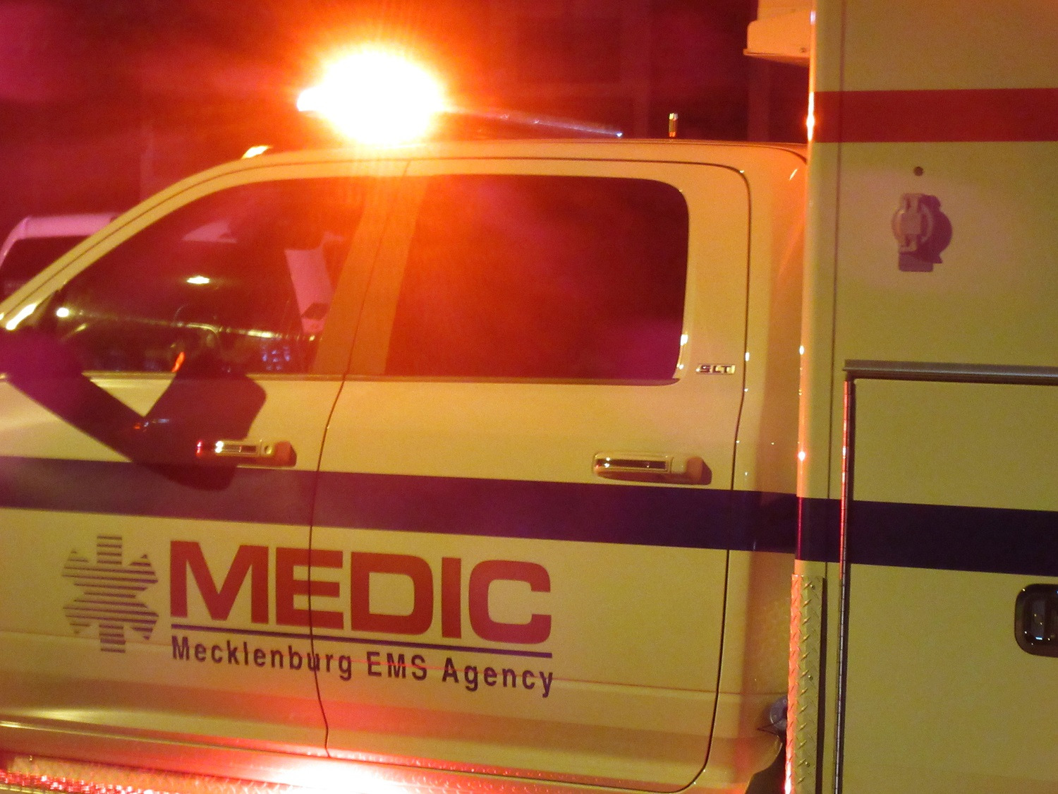 ONE SHOT IN WEST CHARLOTTE, VICTIM IN SERIOUS CONDITION