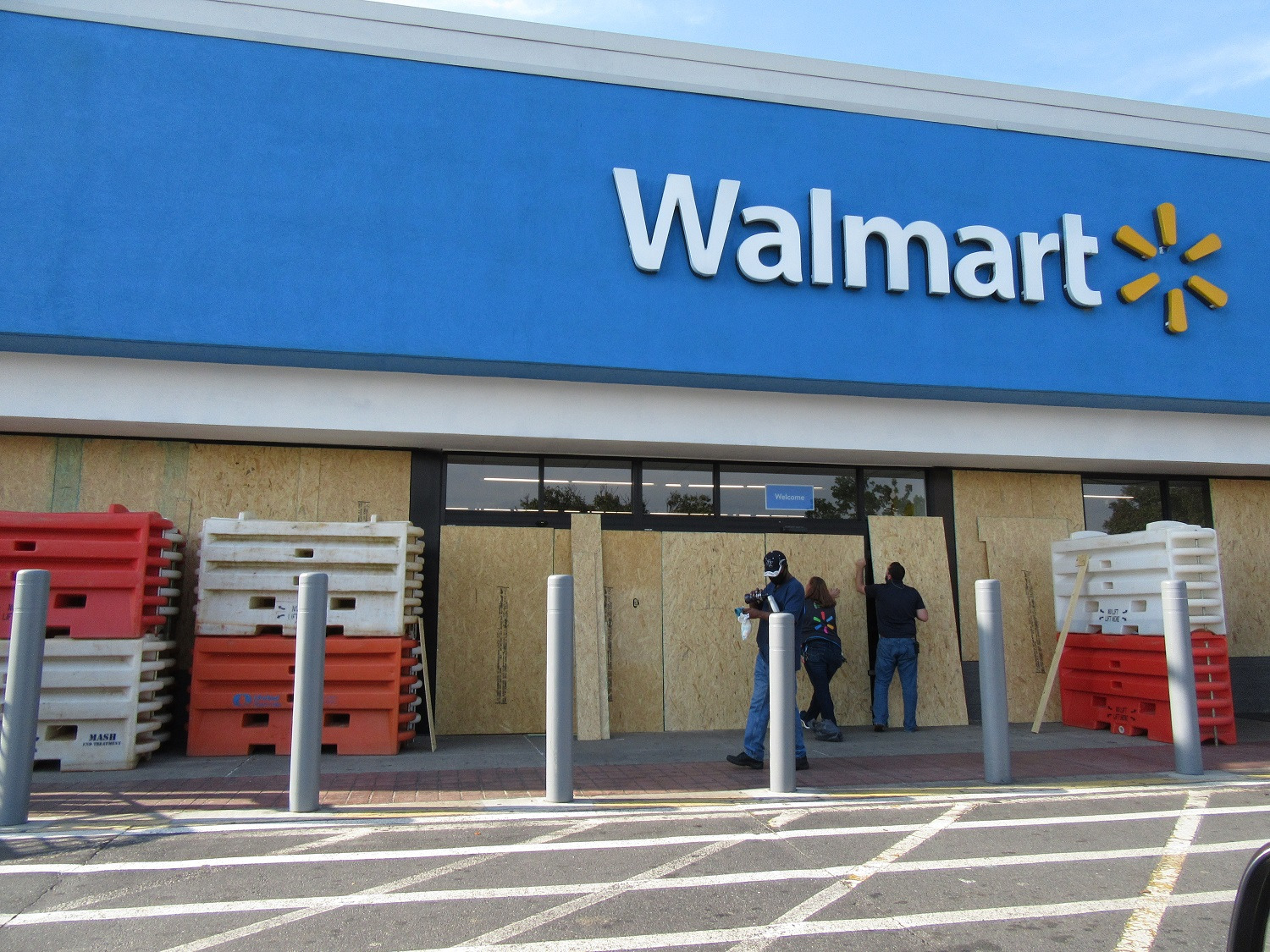 VIDEO: FIRED WALMART EMPLOYEE DRIVES CAR INTO STORE IN NORTH CAROLINA WALMART