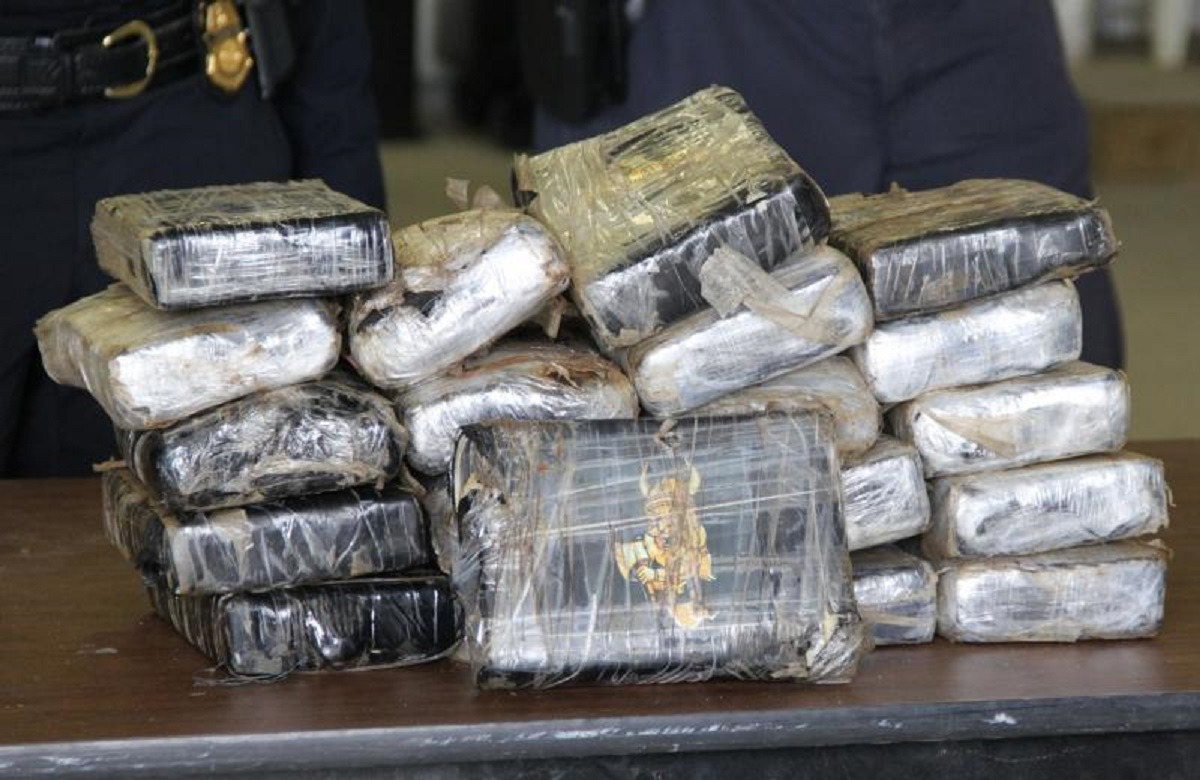 $1 MILLION OF COCAINE FOUND ON FREIGHTER ANCHORED NEAR BALTIMORE