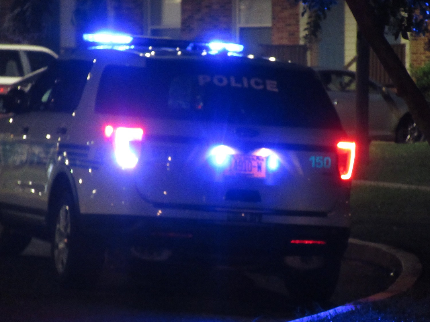 MAN KILLED IN SOUTH CHARLOTTE SHOOTING AT APARTMENTS