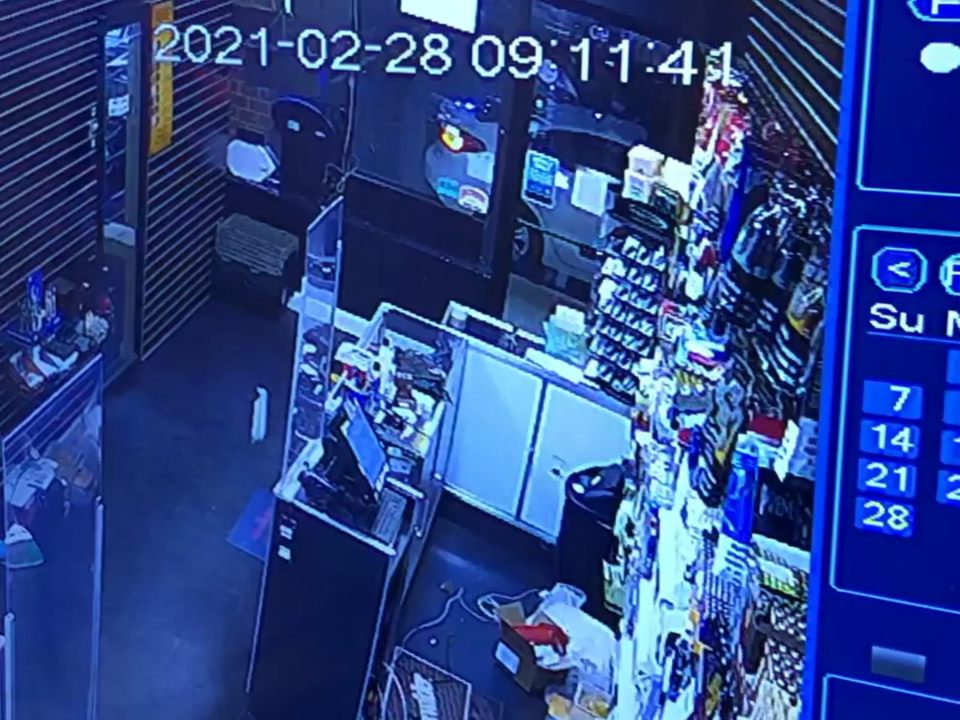 VIDEO: ARMED MASKED MEN ROB VAPE SMOKE SHOP, STEAL CASH AND PRODUCTS