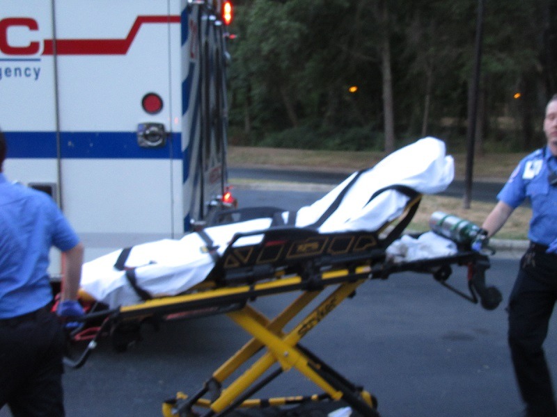 MAN SHOT IN APARTMENT POOL ON MEMORIAL DAY, NEAR UNC CHARLOTTE