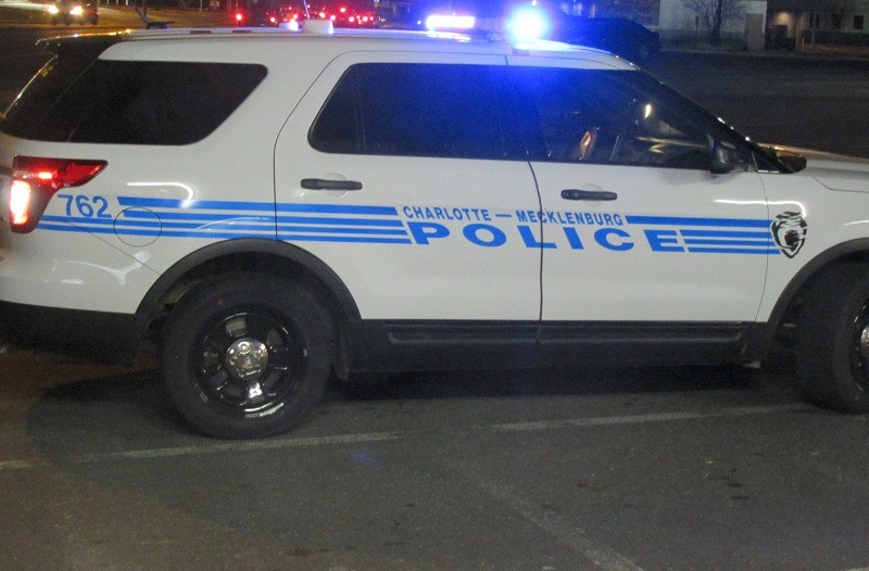 MAN KILLED AT 7-ELEVEN OVERNIGHT, SECOND MURDER IN LESS THAN 24 HOURS