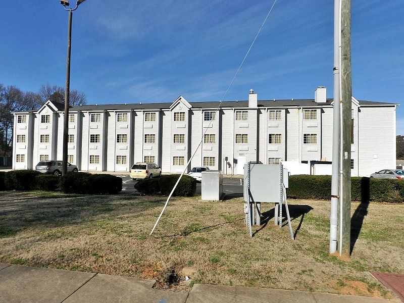 MOTEL 6 ON WEST SUGAR CREEK GETS 88 HEALTH INSPECTION, CEILING WAS SPRAY PAINTED