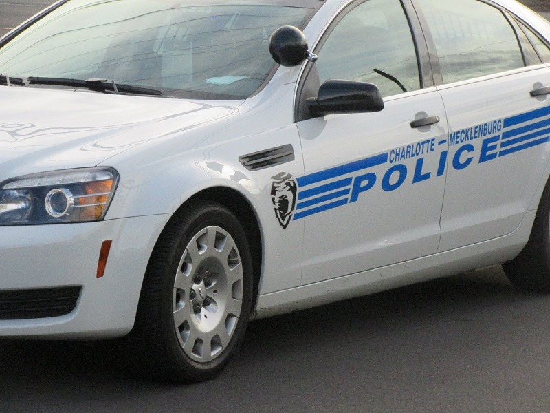 MAN SHOT TO DEATH IN NORTH CHARLOTTE