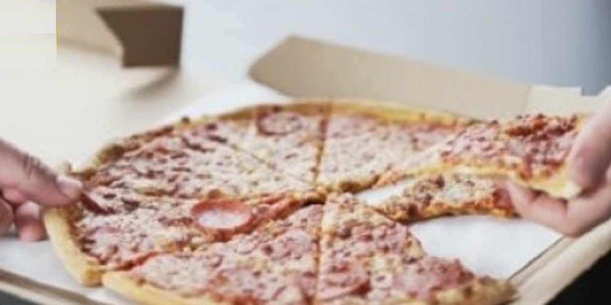 LITTLE CAESARS PIZZA LOCATION SHUTDOWN, HAD RATS IN THE OVEN