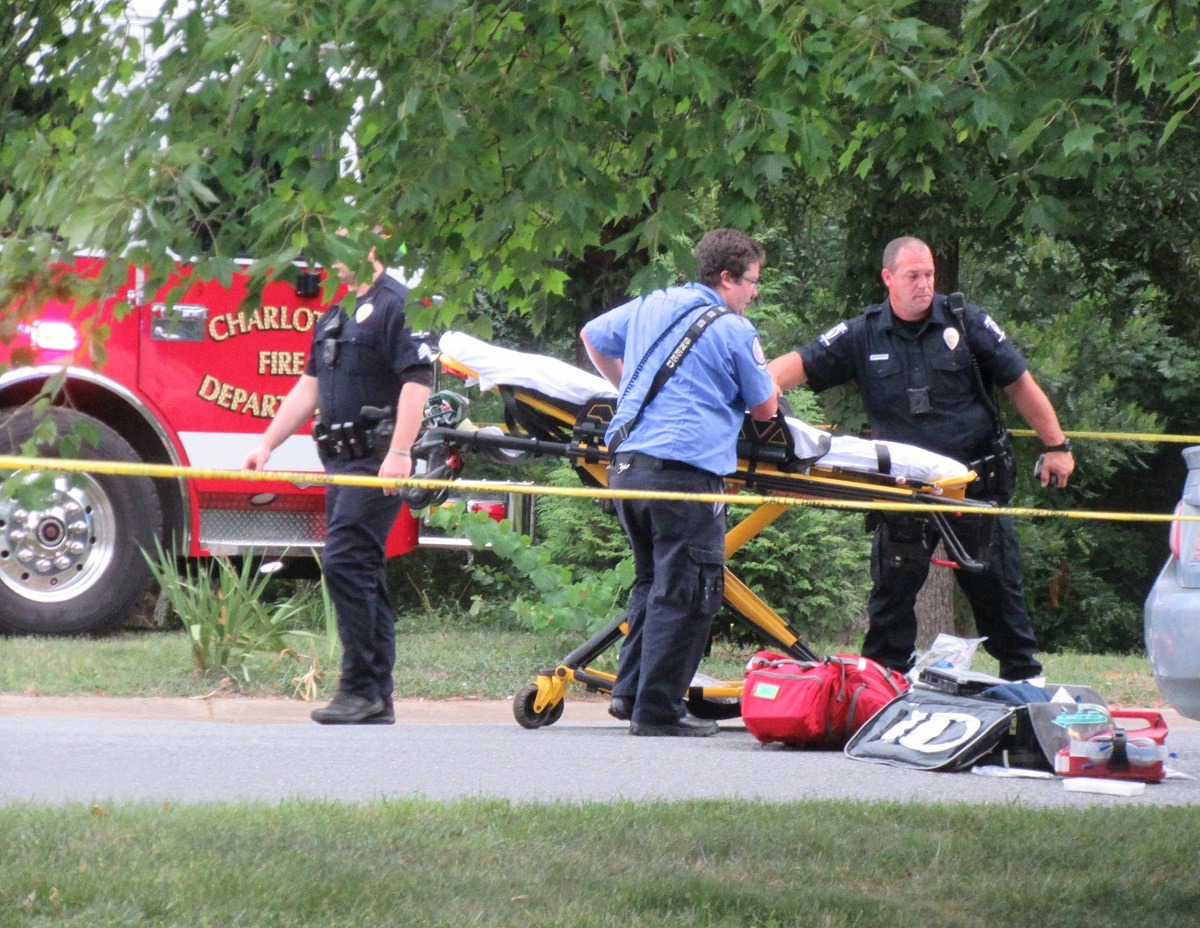 LABOR DAY: WILKINSON BLVD. SHUT DOWN IN BOTH DIRECTIONS DUE TO HIT AND RUN