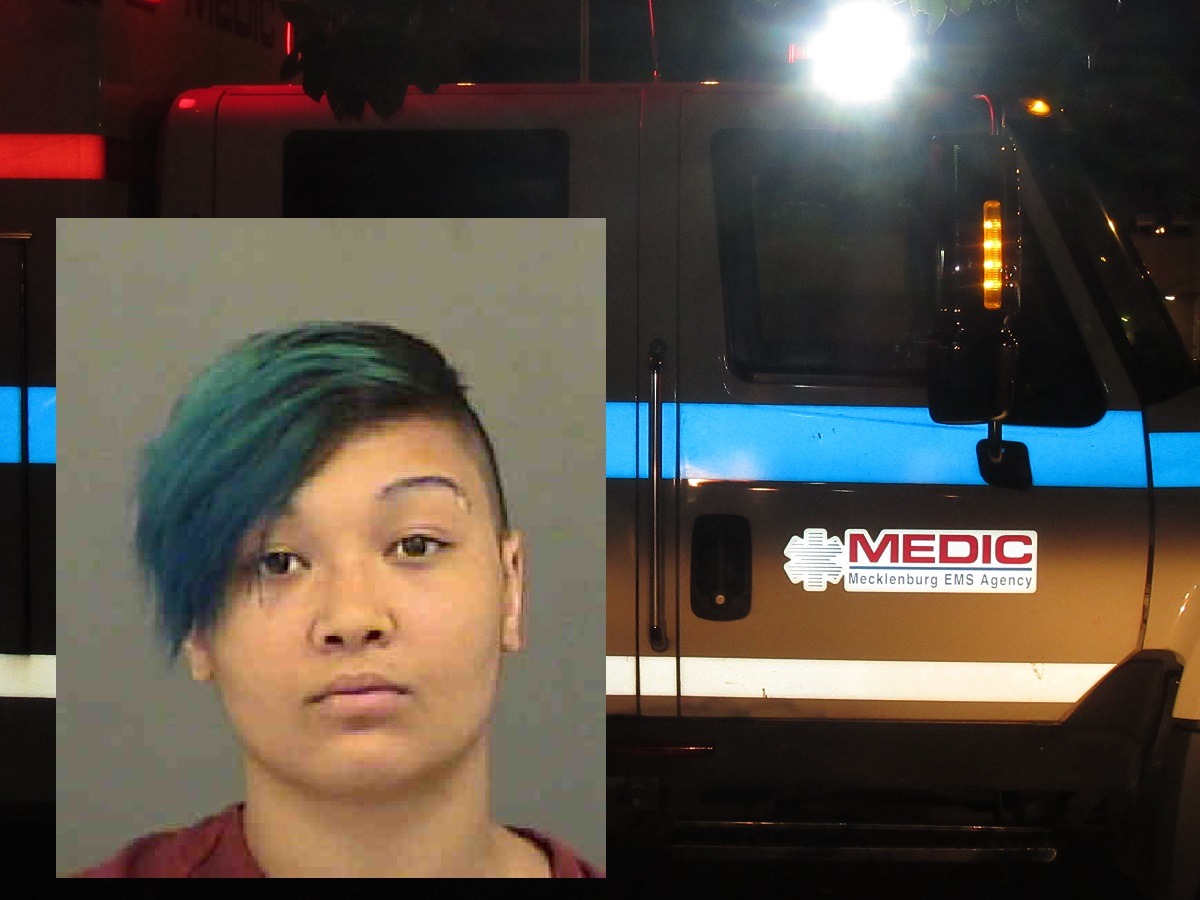 WOMAN KILLED DURING CHARLOTTE BAD WRECK, VEHICLE RAN OFF ROAD