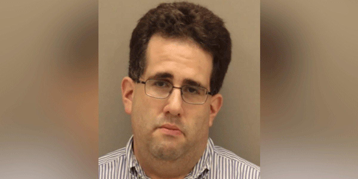 TEACHER CAUGHT MASTURBATING IN CLASSROOM WITH STUDENTS PRESENT