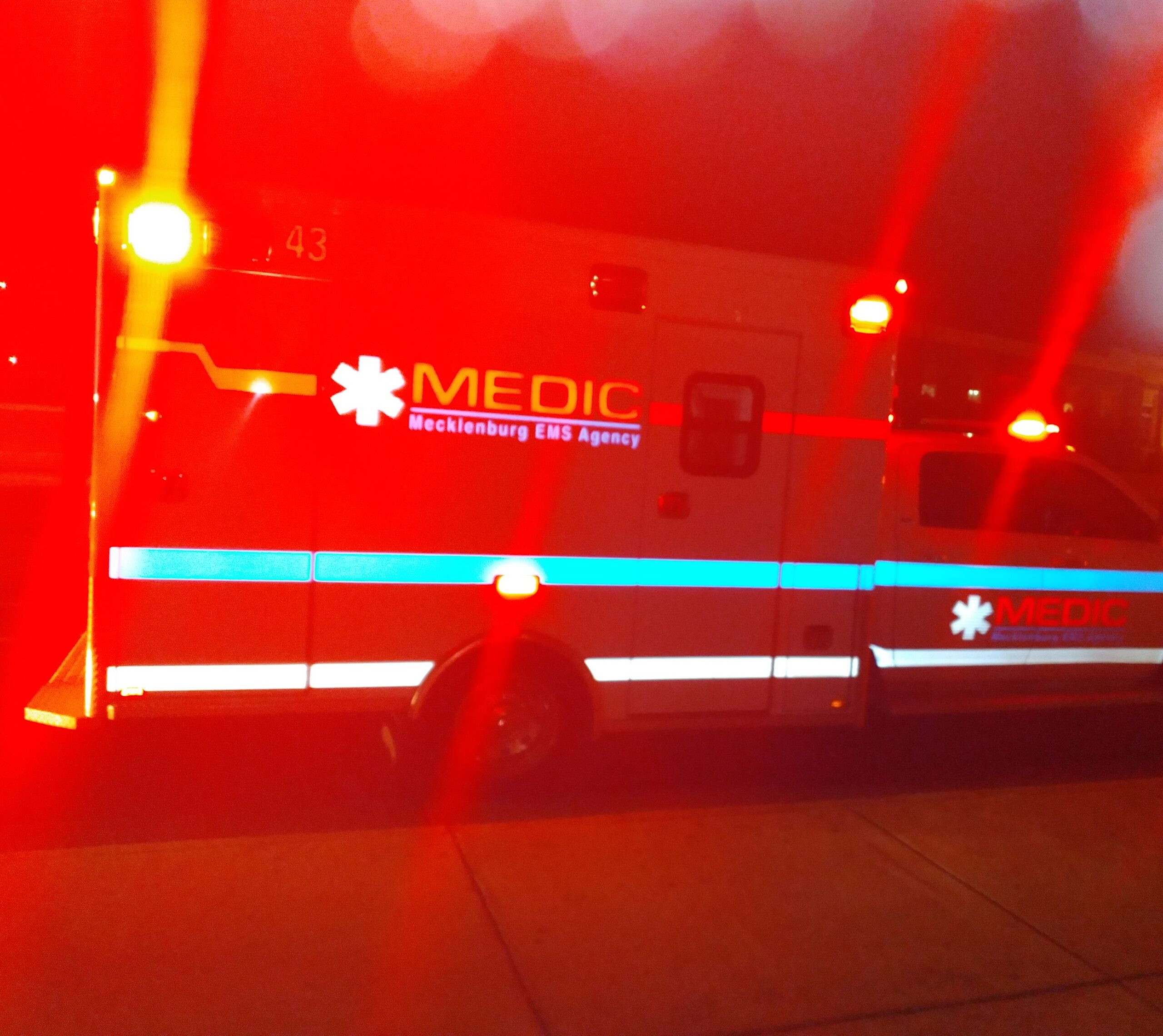 ONE DEAD IN WEST CHARLOTTE, POSSIBLE SUICIDE