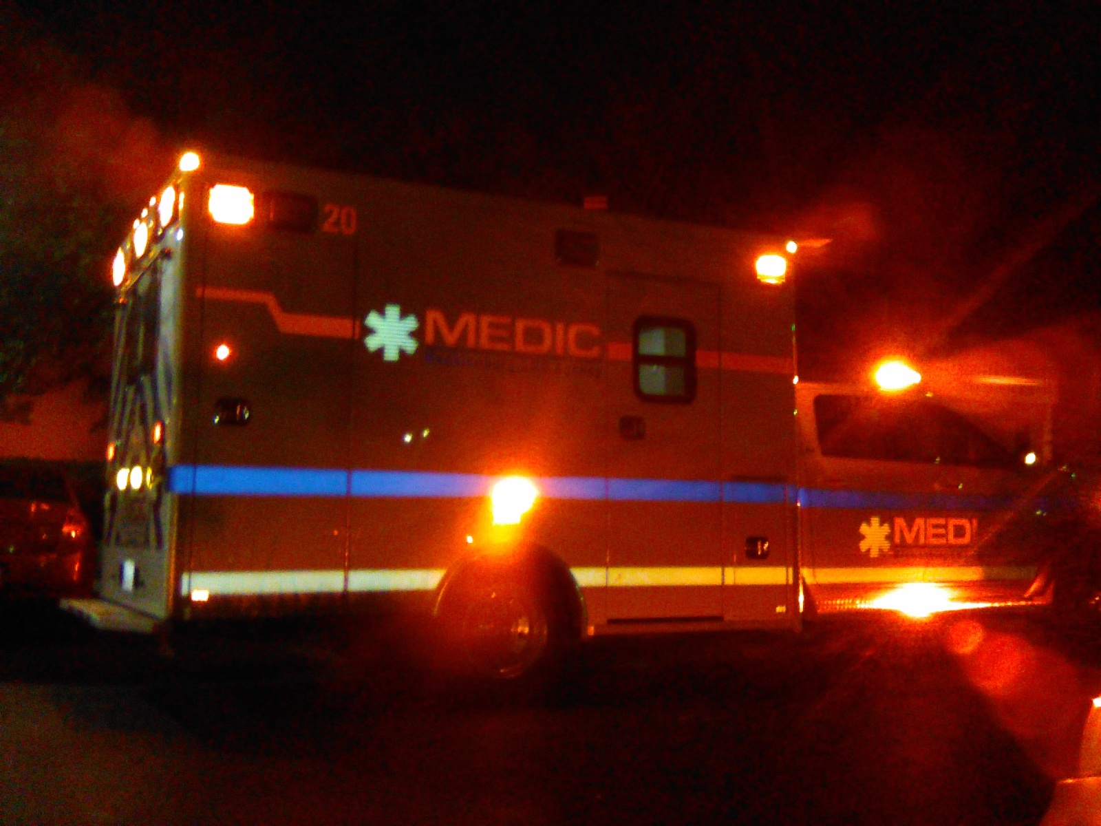 MAN MURDERED IN UPTOWN LATE NIGHT SHOOTING