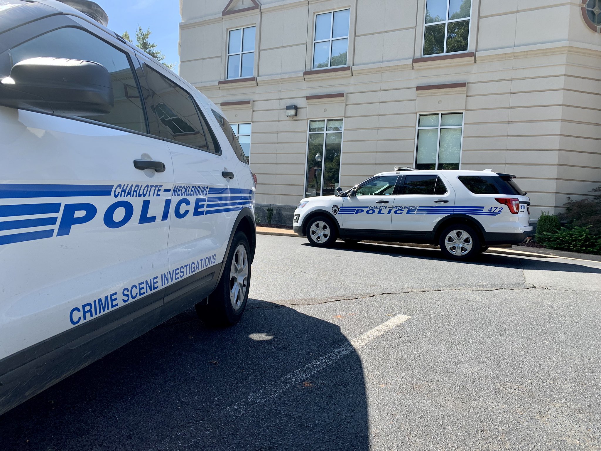 MAN MURDERED NEAR SOUTH BLVD.