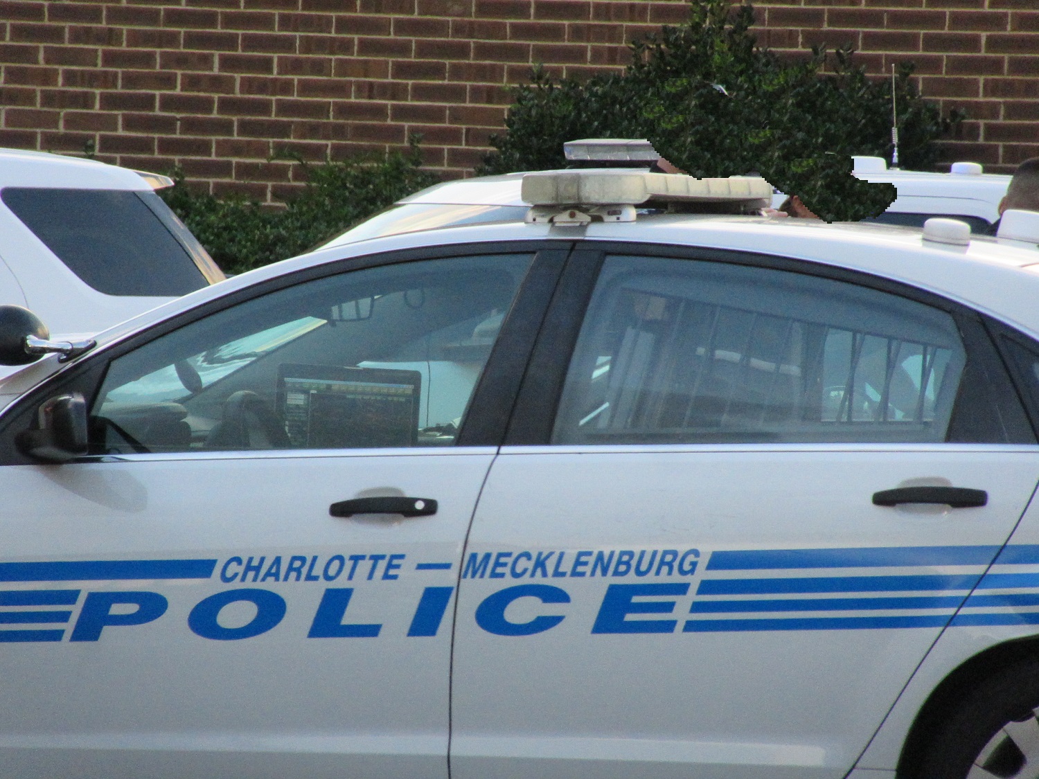 BEATTIES FORD RD. FOOD LION ROBBED BY WOMAN