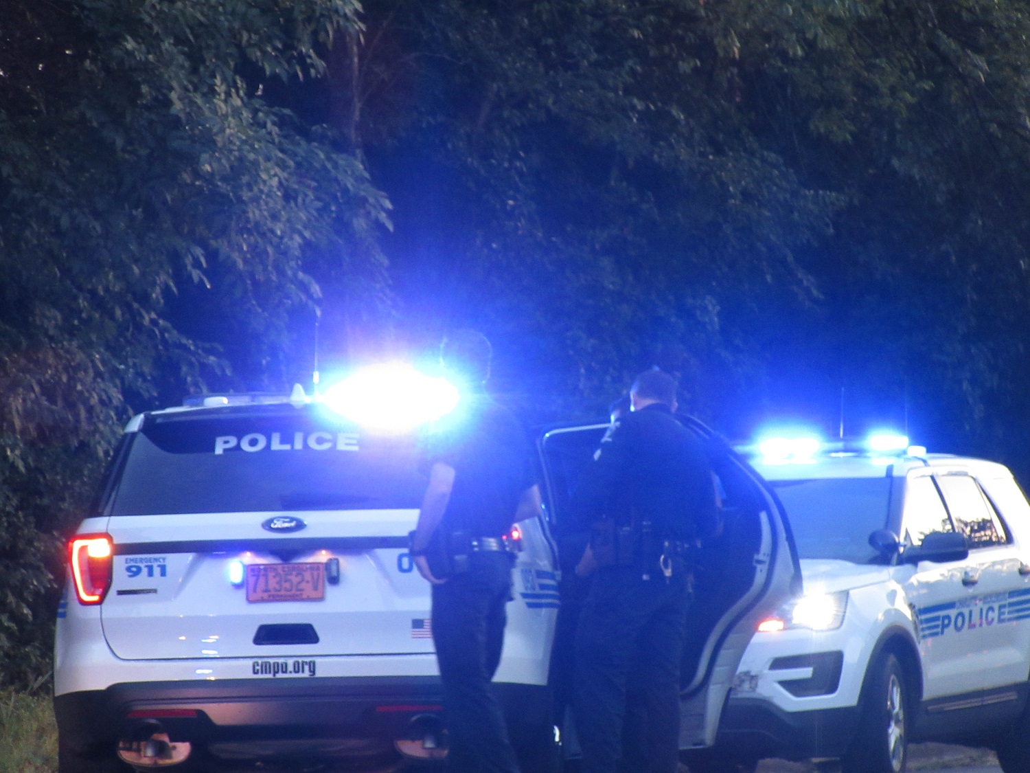 MAN SHOT AND KILLED IN BROAD DAYLIGHT