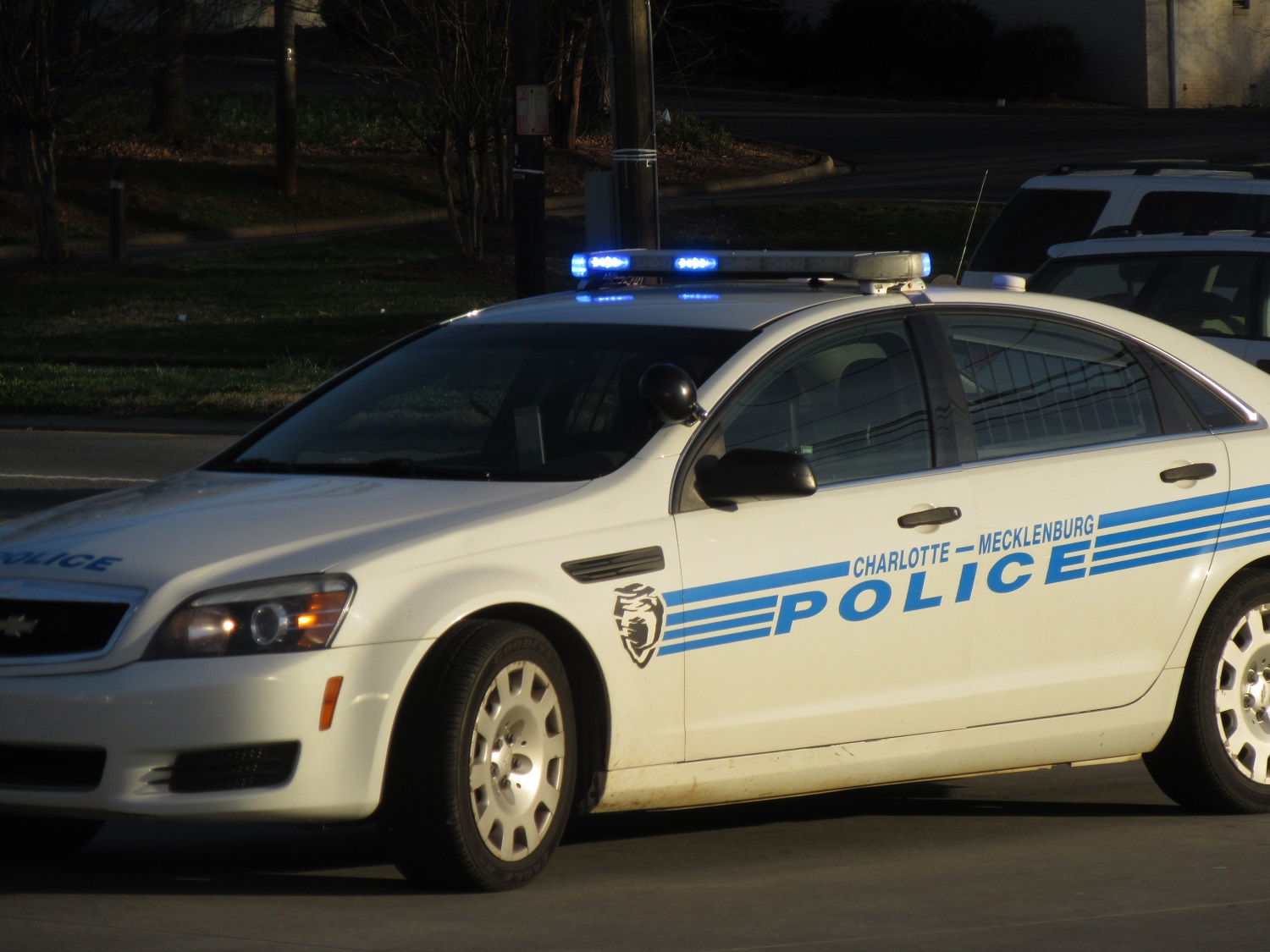 MAN SHOT NEAR HOME IN NORTH CHARLOTTE