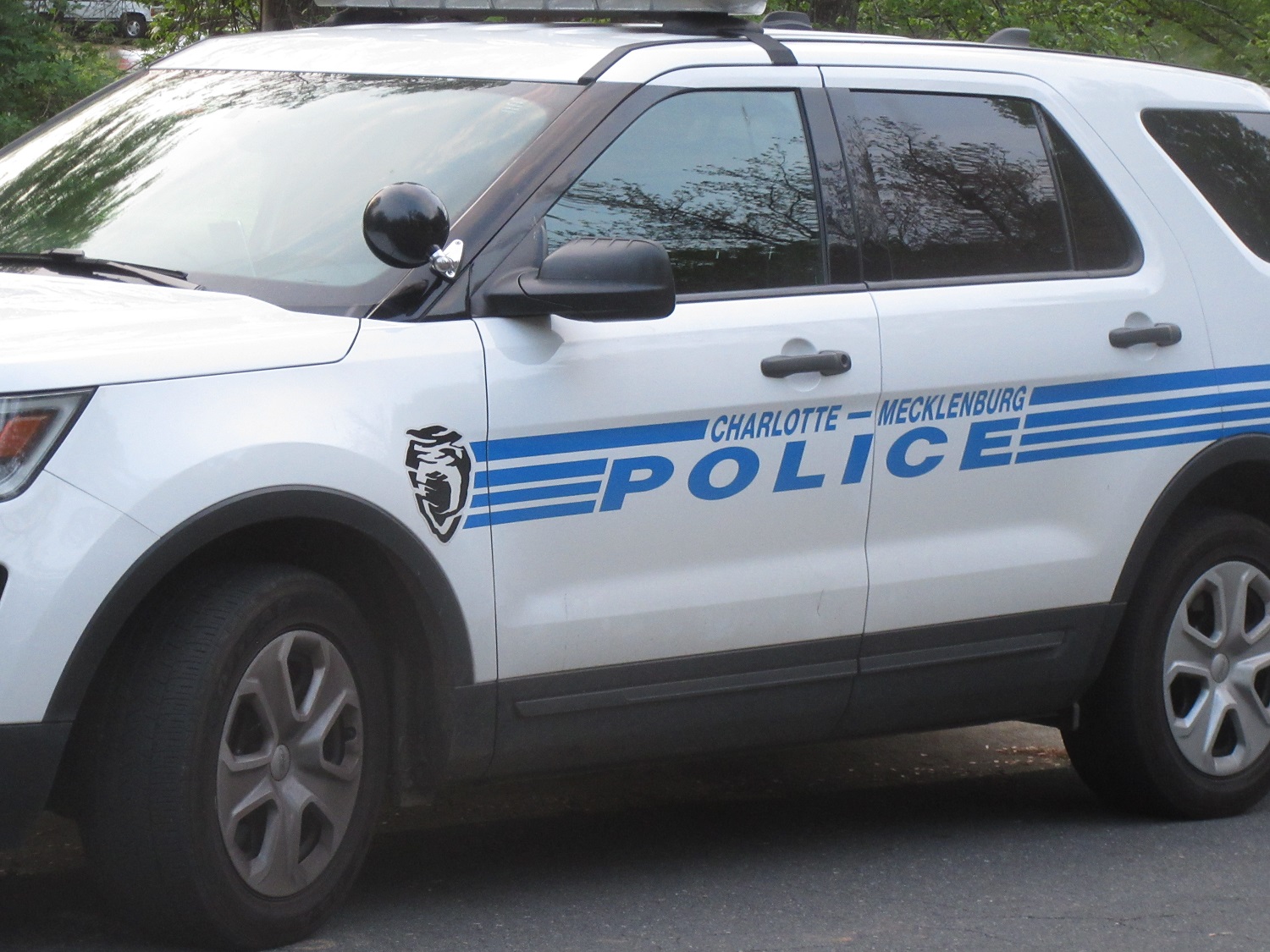 CHILD SHOT IN APARTMENTS, ANOTHER SHOT ALSO