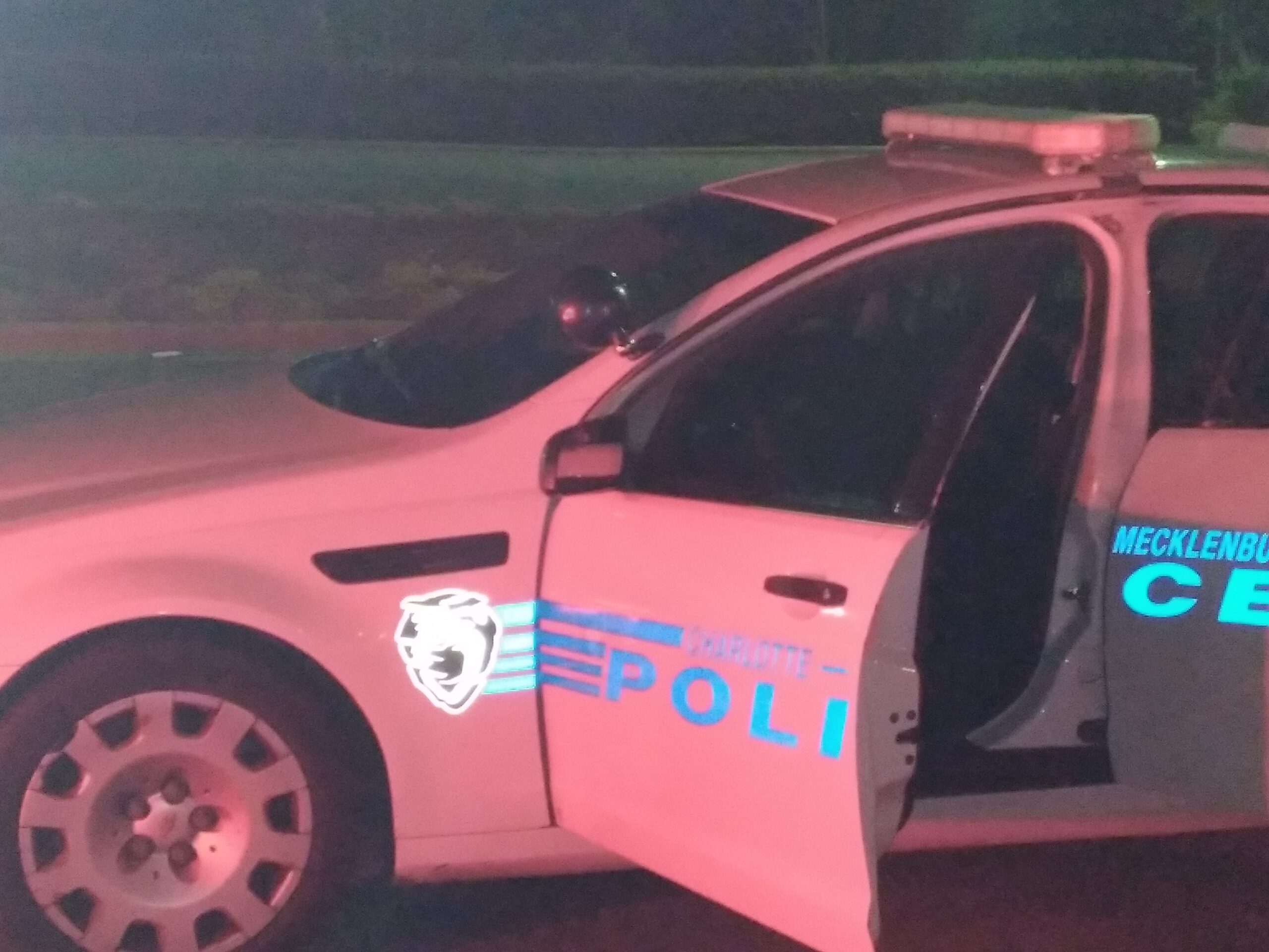 MURDER, VICTIM SHOT IN UNIVERSITY AREA DIES ON SCENE