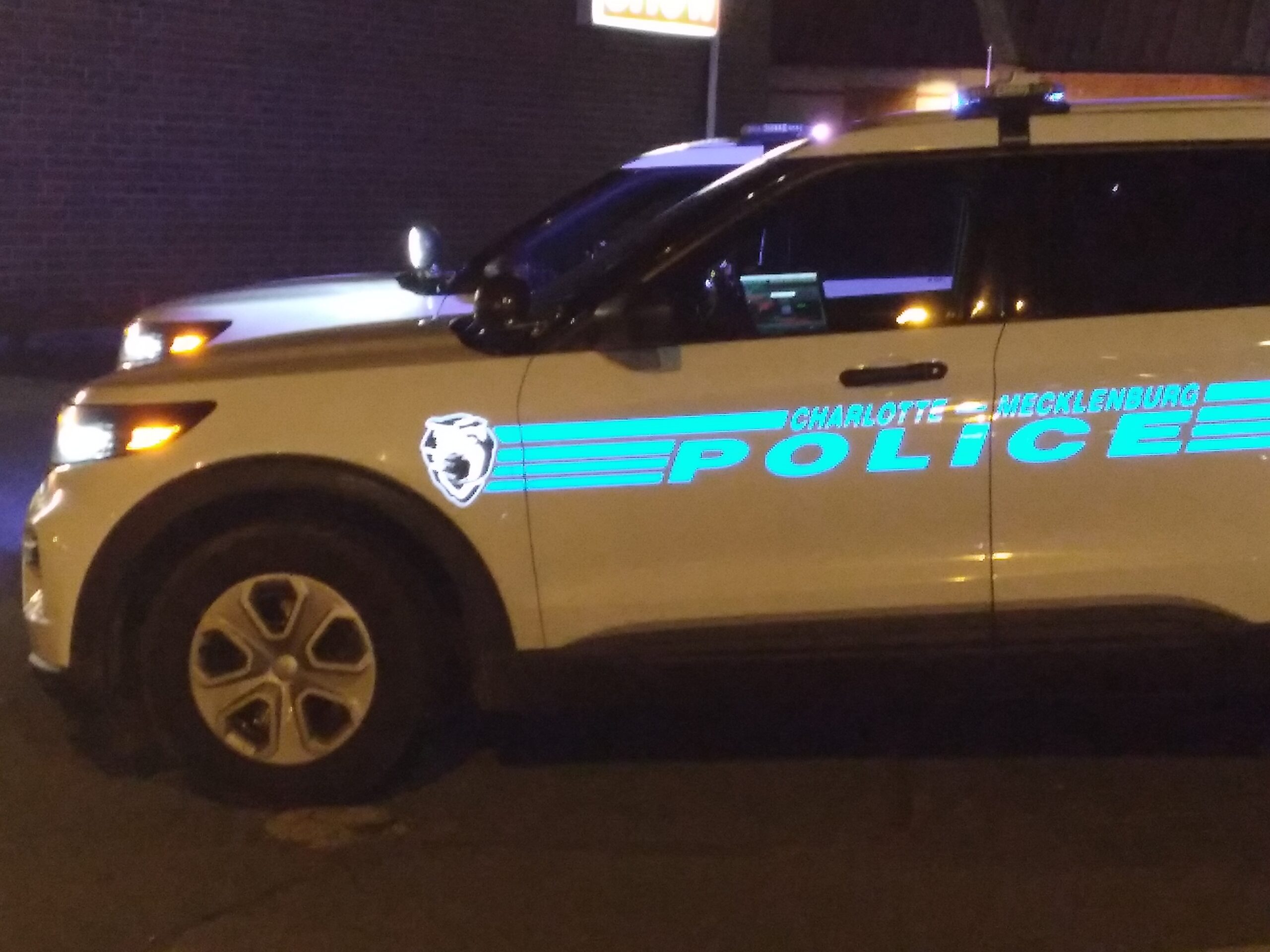 VICTIM SHOT IN WEST CHARLOTTE OVERNIGHT