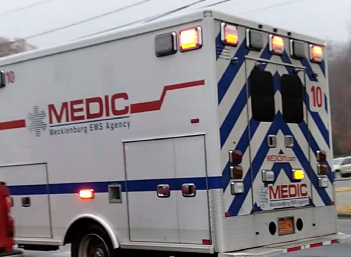 HOMICIDE, VICTIM SHOT DEAD IN FRONT OF HOUSE