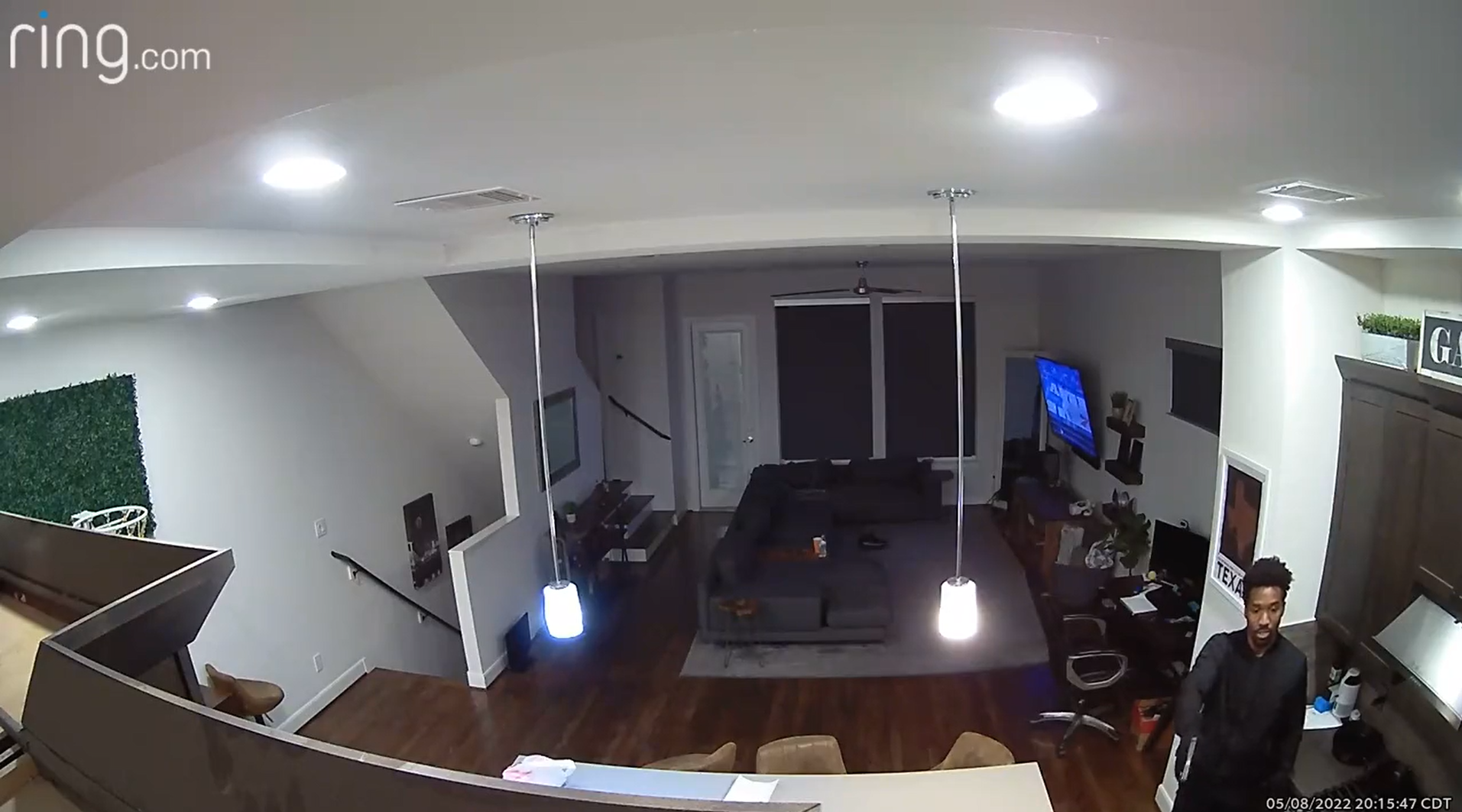 VIDEO: MAN GETS EVICTED AND THEN ROBS AND KIDNAPS HIS ROOMMATE