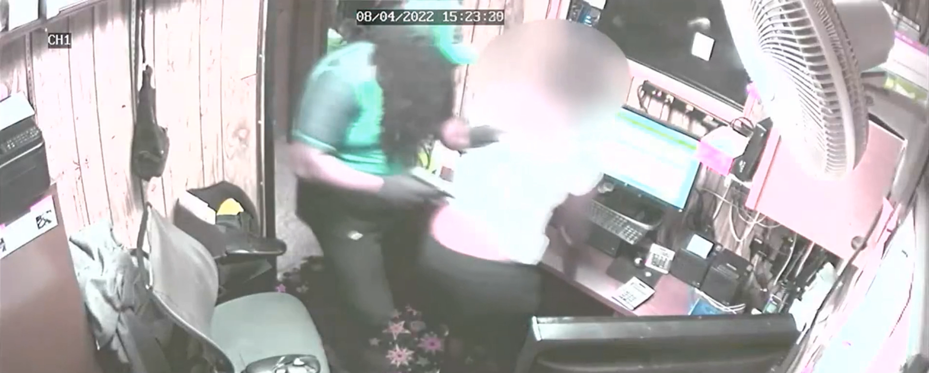 VIDEO: FISH TABLES BUSINESS ARMED ROBBERY IN WEST CHARLOTTE, MAN GETS THOUSANDS OF DOLLARS