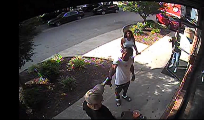 VIDEO: MAN MURDERED AT 7-ELEVEN STORE, WOMAN’S JEALOUS BOYFRIEND PULLED TRIGGER