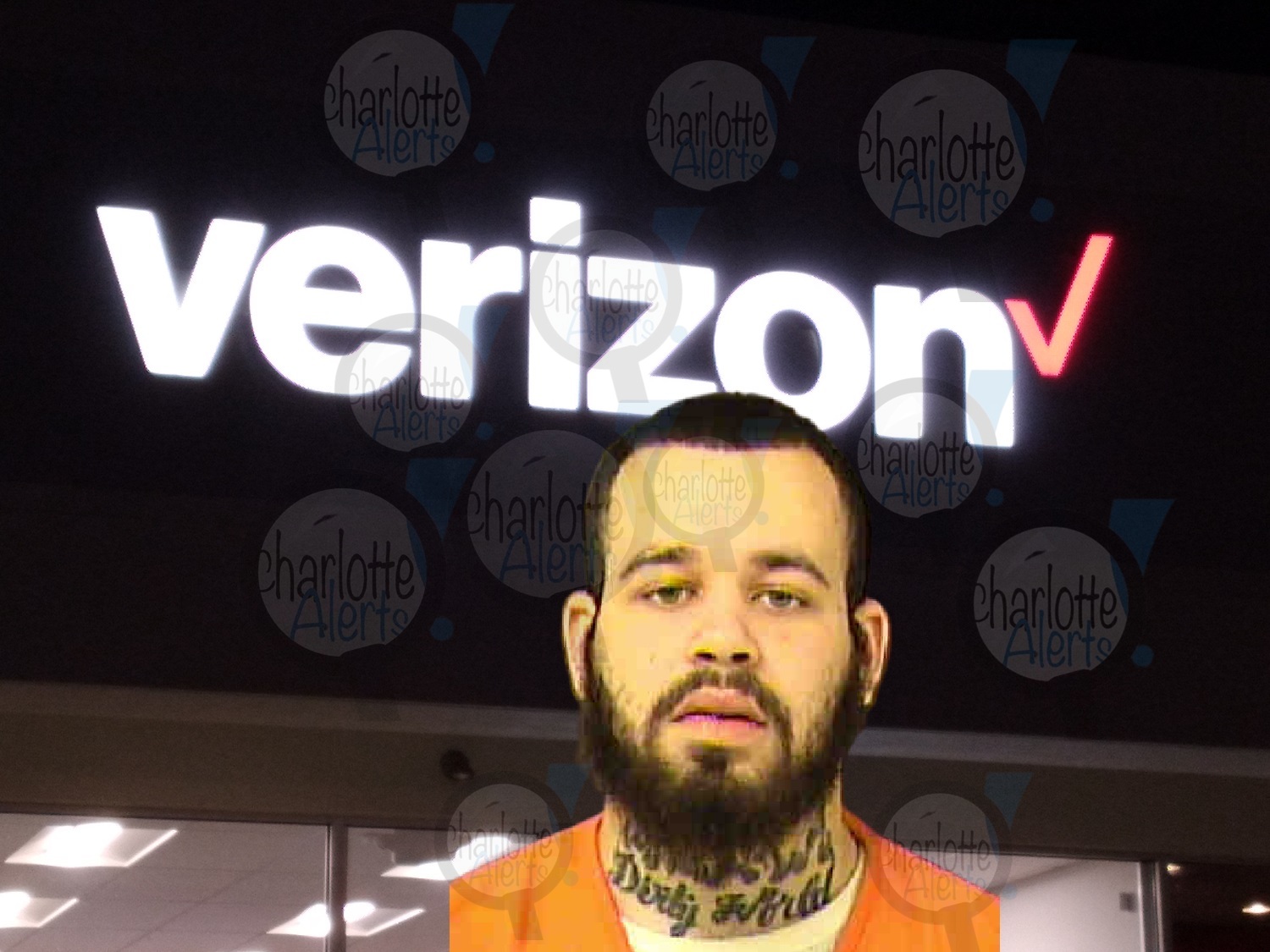 3 MEN ROB VERIZON STORE AT GUNPOINT, ACCOMPLICES GET AWAY