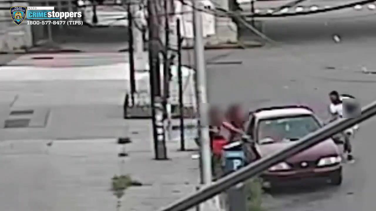 VIDEO: CHILD SNATCHED AND KIDNAPPED IN FRONT OF MOTHER